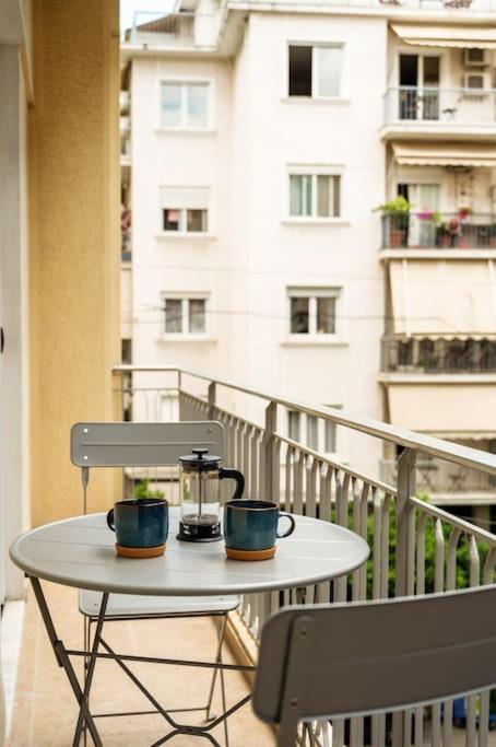 Kelly'S Urban Home - 5 Mins Walk To Acropolis Athens Exterior photo
